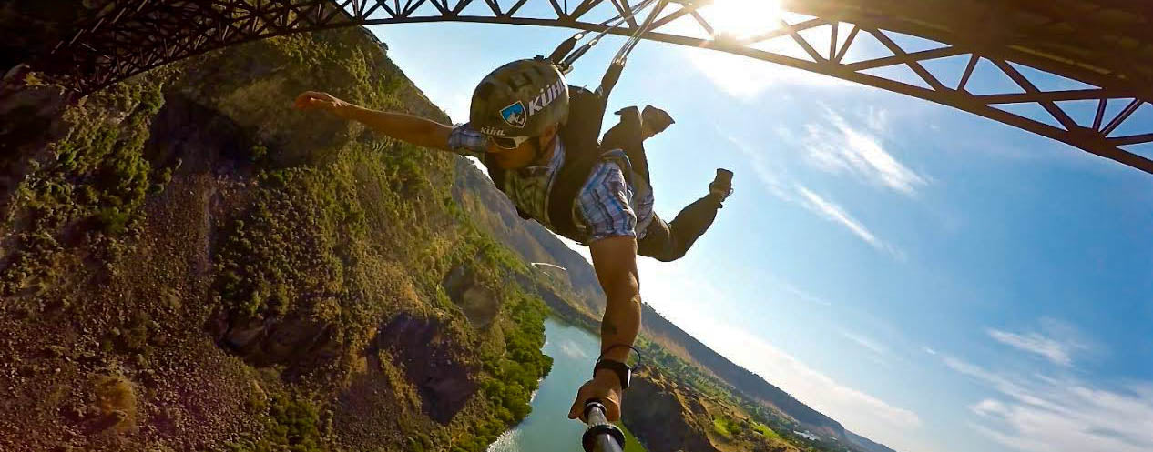 DIE LIVING Podcast Ep. 74 - Zach Carbo